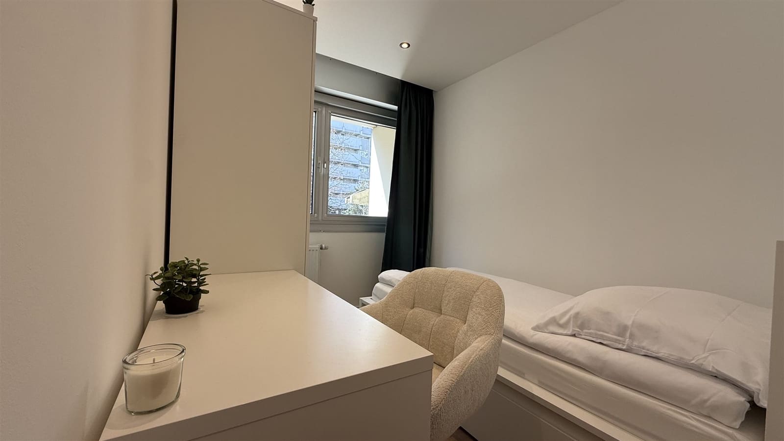 Zimmer nach Sanierung